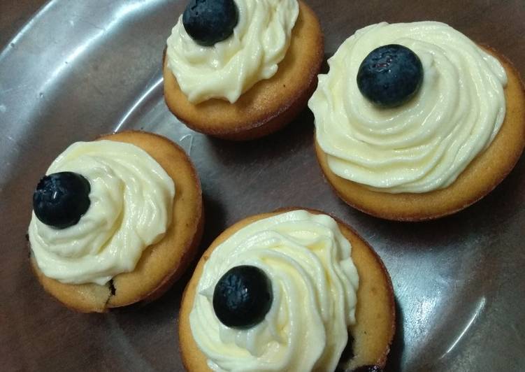 Blueberry cup cakes/muffins#kidsrecipechallenge#4wkschallenge