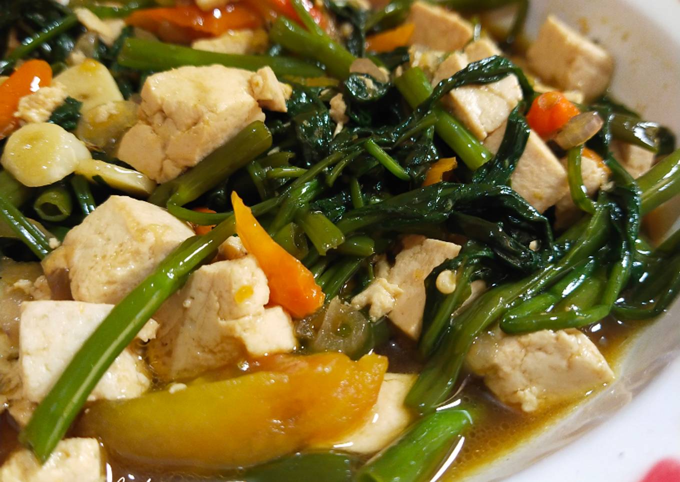 Tumis Kangkung Tahu Saus Tiram