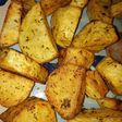 Papas fritas con tomillo, pimienta negra y orégano