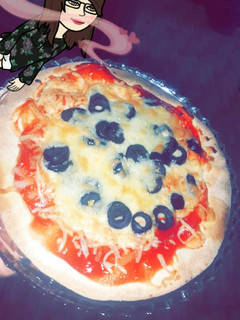 صورة لوصفة بيتزا بخبز البناني 🍕