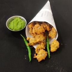A picture of Mix Dal Mangodi/pakode.