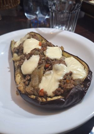 Una foto de Berenjenas rellenas de carne picada