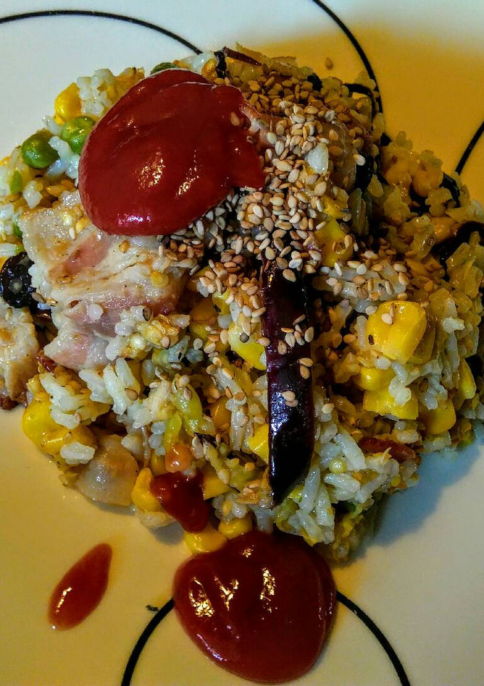 Una foto de ARROZ Caliente con Tocineta y Vegetales al Limón...!