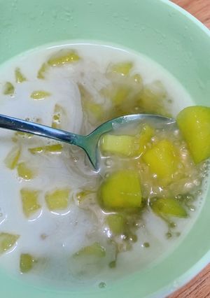 Hình của món Chè khoai lang bột báng.