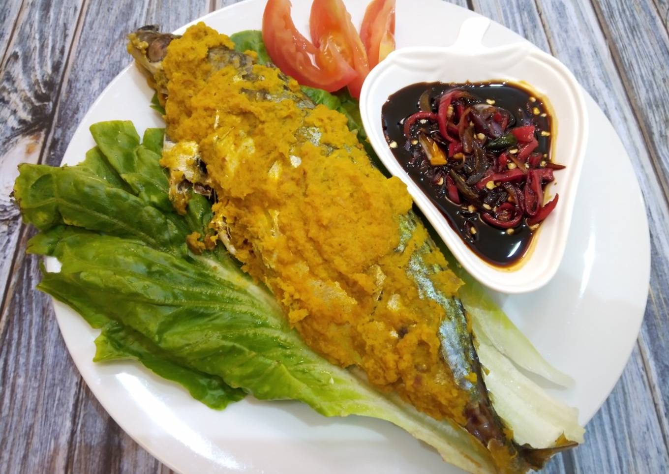 Ikan Panggang Bumbu Kuning