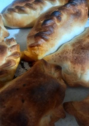 Una foto de Empanadas de nalga 😋