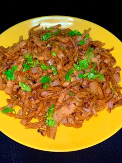 சப்பாத்தி நூடுல்ஸ் (Chappathi noodles recipe in tamil) செய்முறை முக்கிய புகைப்படம்