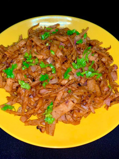 சப்பாத்தி நூடுல்ஸ் (Chappathi noodles recipe in tamil) செய்முறை முக்கிய புகைப்படம்