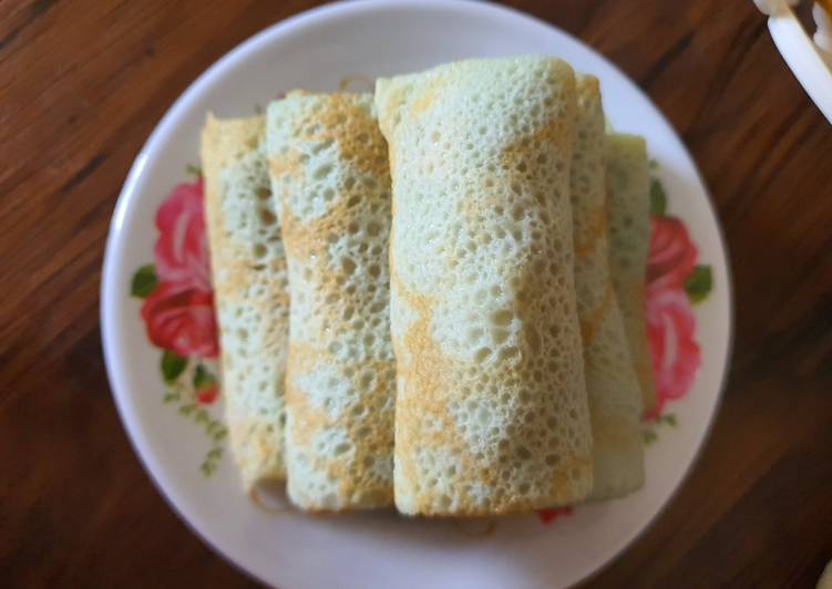 Dadar gulung bunga telang