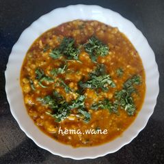 A picture of Vegetable broken wheat Khichdi.