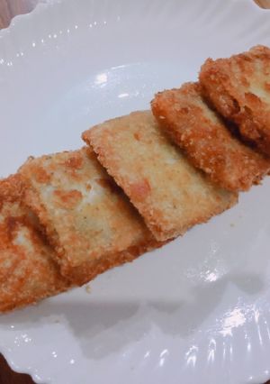 A picture of Crispy box patties |Qeema box patties Ramazan special.