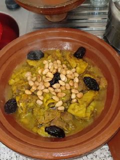 صورة لوصفة طاجين اللحم بالبرقوق (بالخوخ)