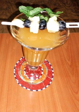 A picture of Carrots & pineapple juice 🍍🥕.