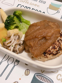 和風蘿蔔醬豆腐漢堡排 的食譜成品照片