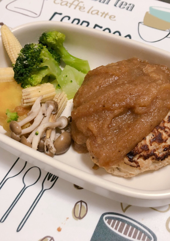 和風蘿蔔醬豆腐漢堡排 的食譜成品照片