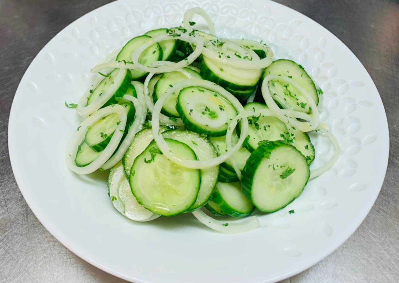 Salad Timun Bombai