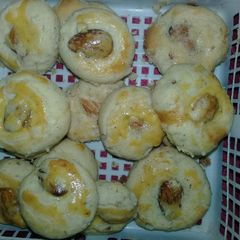 A picture of Lahori naan khatai.