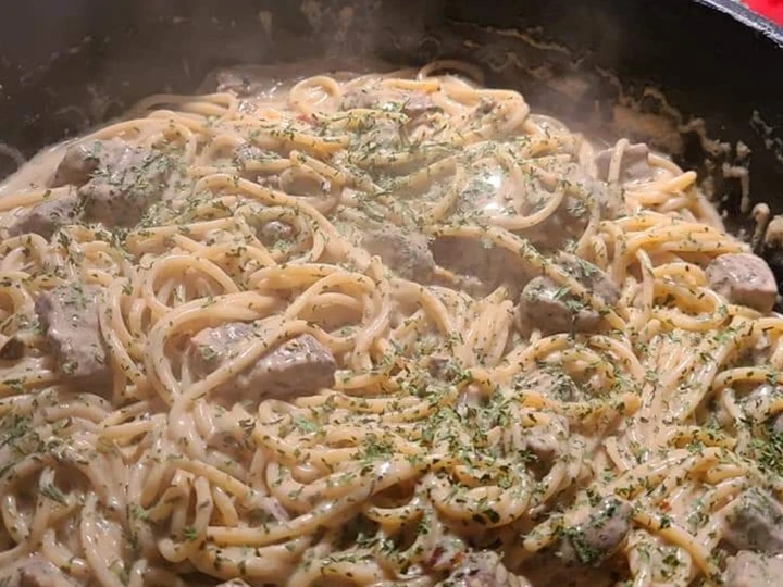 Easy Way Make Steak / beef tip fettuccine alfredo the Can Spoil the Tongue So Delicious