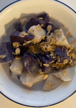 Hình của món Chè khoai yến mạch.
