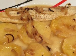 Una foto de Abadejo con patatas al horno