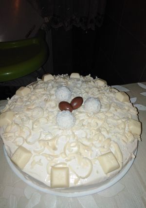 O poză a rețetei Tort rapid cu cremă de mascarpone și frișcă.