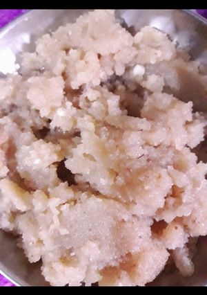 रवा शीरा (rava sheera recipe in Hindi) रेसिपी मुख्य फोटो