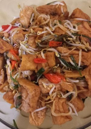 Foto resep Tumis Tahu Taoge with Daun Kucai