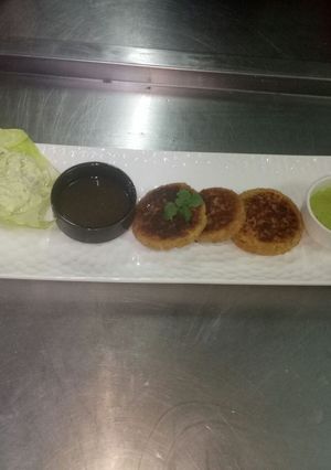 A picture of Dahi ke kebab.