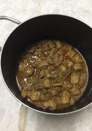 Hình của món Thịt ba rọi kho mắm nêm.