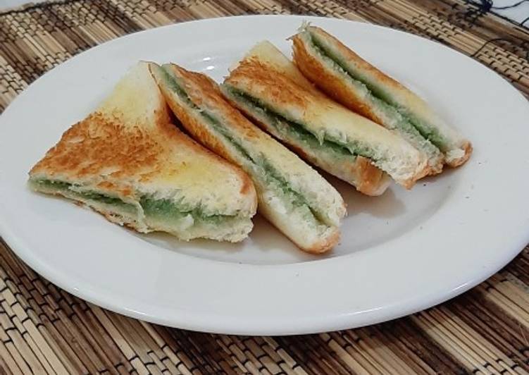 Langkah Mudah untuk Menyiapkan Roti panggang greentea simple Anti Gagal
