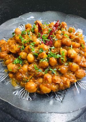 A picture of Chole chana.