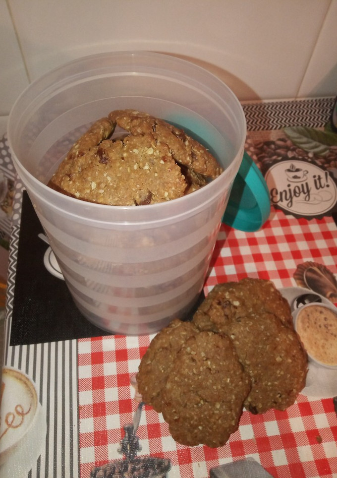 Una foto de Galletas de avena, cacao y pasas