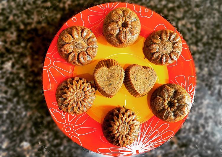 Eggless Sticky Date Muffins