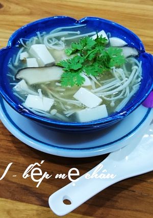 Hình của món Súp nấm đậu hũ chay.