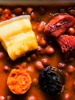Una foto de Guiso alubias pintas