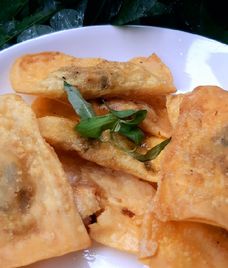 hoành thánh lá chiên