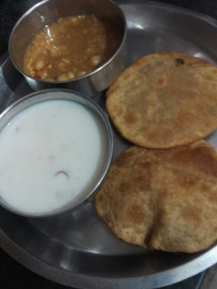 आलू कचौड़ी (aloo kachodi recipe in Hindi) रेसिपी मुख्य फोटो