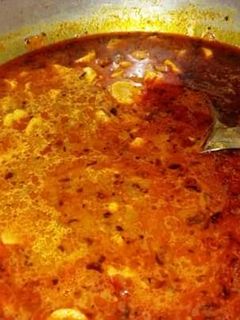 बेसन के गट्टे (Besan ke gatte recipe in hindi) रेसिपी मुख्य फोटो