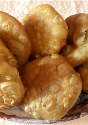 A picture of Khasta kachori.