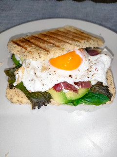 Una foto de Sándwich con harina de almendras