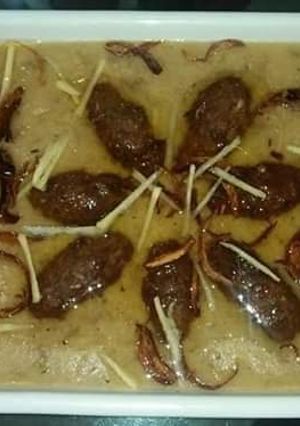 A picture of Hareesa with kababs 😍😋.