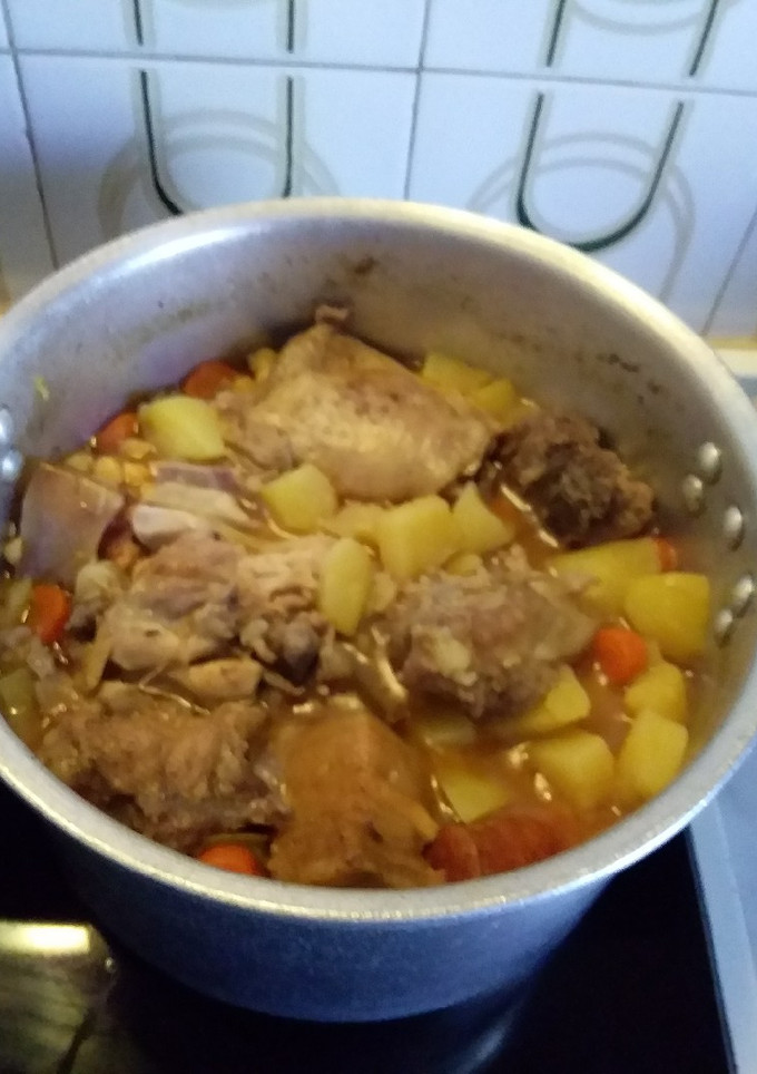Una foto de Hoy a tocado hacer cocidito extremeño por el chef David