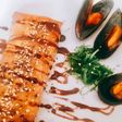Saquitos de bacalao y langostino al horno con miel de caña