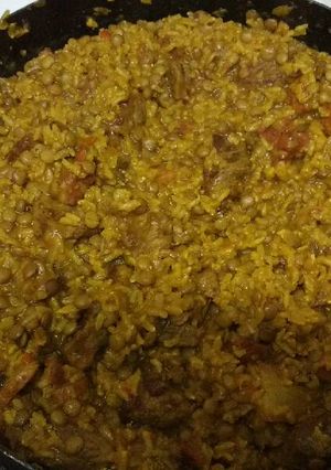 Una foto de Guiso de lentejas con arroz al disco