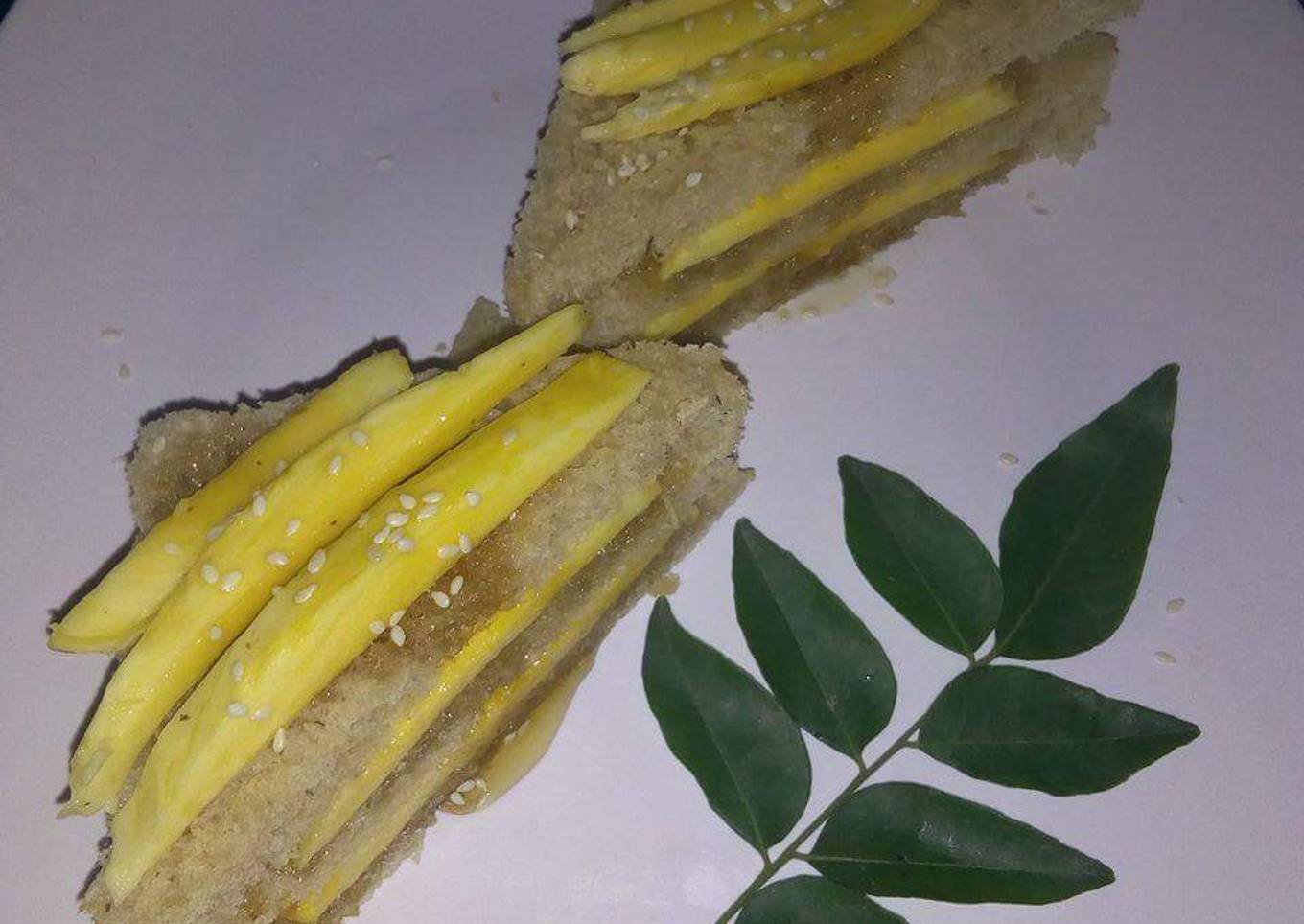 Honey Mango Sandwich