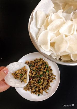 Hình của món Hến xúc phồng tôm.