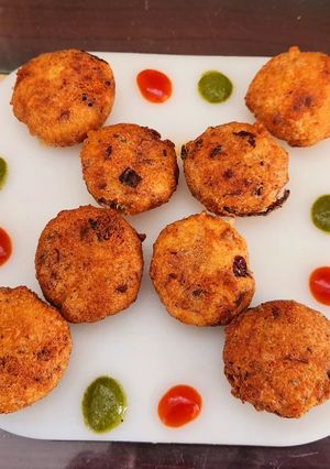 A picture of Rajma kebabs.
