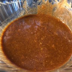 A picture of Stir fry sauce.