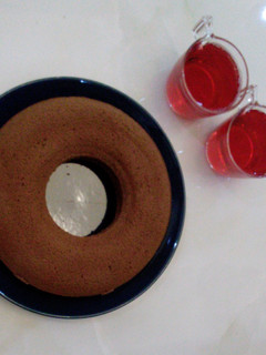 عکسی از دستور کیک شکلاتی با چای آلبالو😋(chocolate cake)