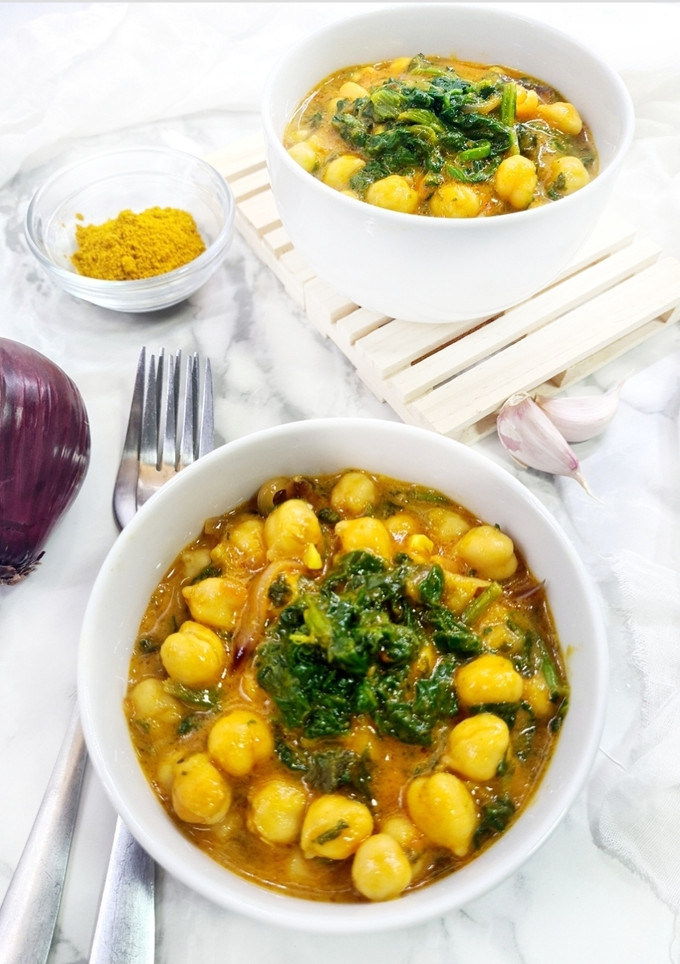Una foto de Garbanzos con espinacas al curry